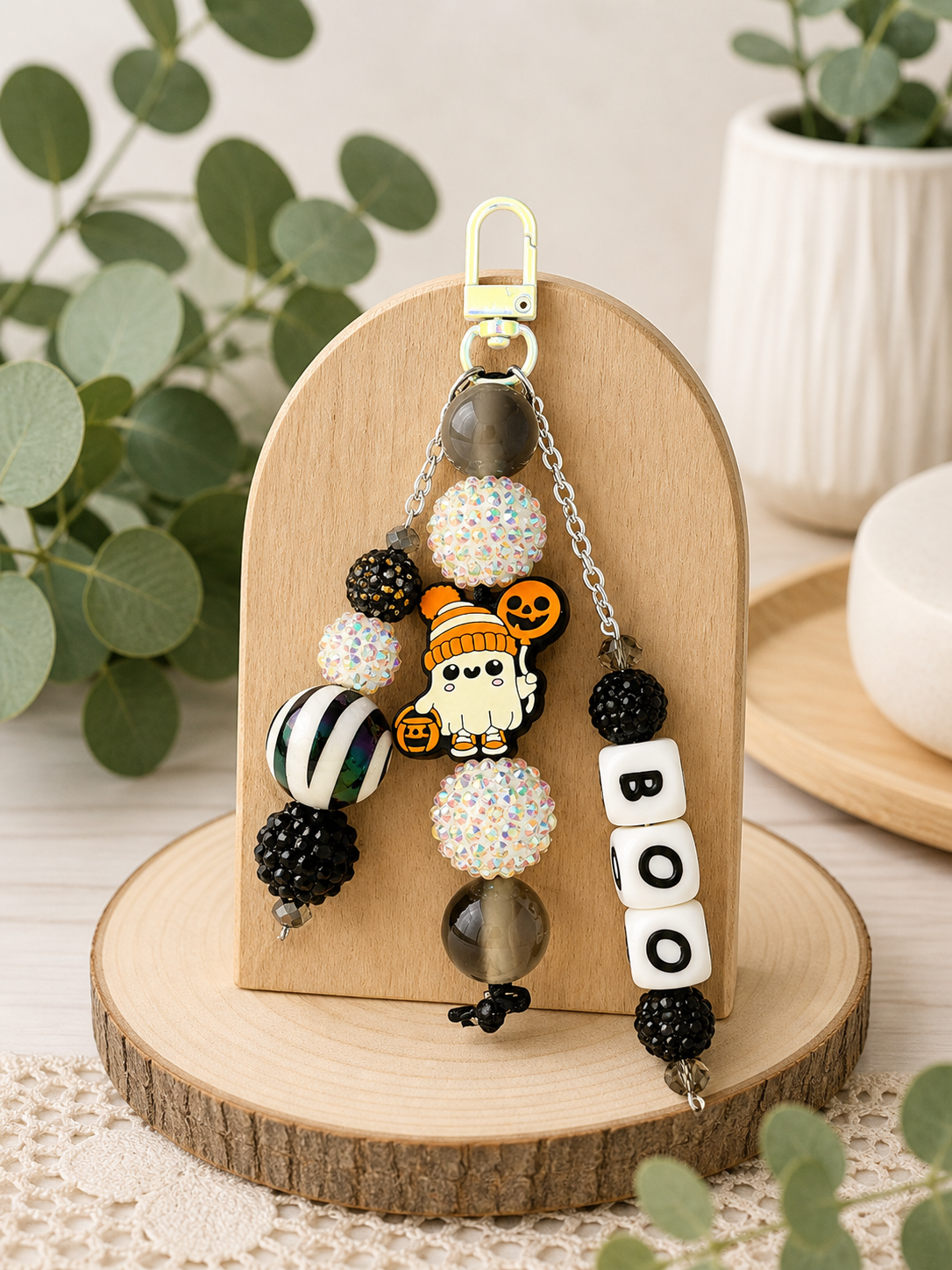 Boo Halloween Keychain, Spooky Ghost Pendant, Black & White Beaded Charm, Halloween Party Accessory, Kids Gift, Cute Ghost Keyring