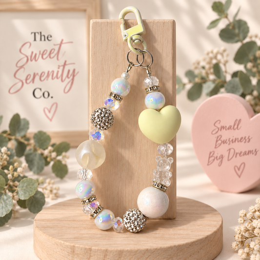 Cute Heart and Pearl Phone Charm, Elegant Glitter Beaded Phone Accessory, Gift for Teens & Women, Stylish Jewelry for Phones,