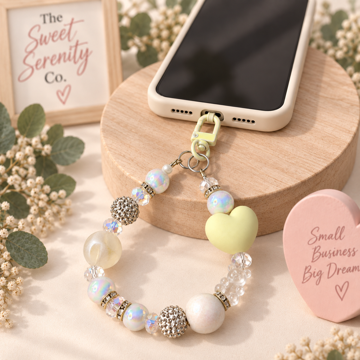 Cute Heart and Pearl Phone Charm, Elegant Glitter Beaded Phone Accessory, Gift for Teens & Women, Stylish Jewelry for Phones,